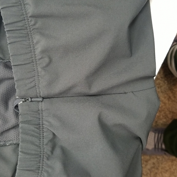 Nike WMS Small Dri Fit Capri Pants Gray Front Zip Vented Running Athletic - Picture 13 of 15